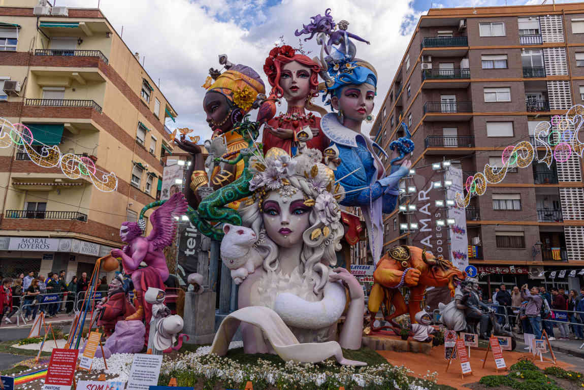 Valencia - fallas 2023 - 7 premio - falla L'Antiga de Campanar - Som de colors 02 .jpg